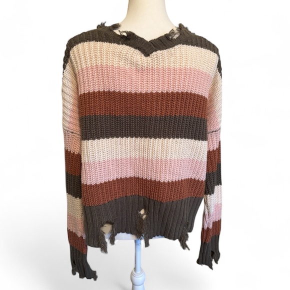 Wonderly Sweaters - Wonderly sweater women’s size small fall colors distressed